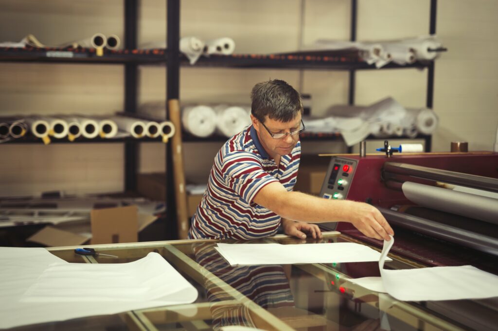 Worker working in fabric industry